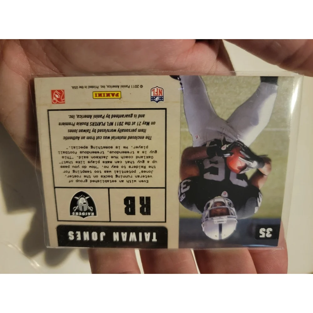 Absolute Memorabilia Football Card Rookie Patch Taiwan Jones War Room Raiders
